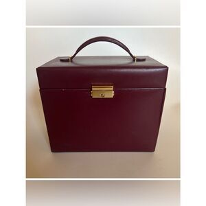 Rare~Vintage WOLF Leather Jewelry Box ~Handbag ~ in Royal Red